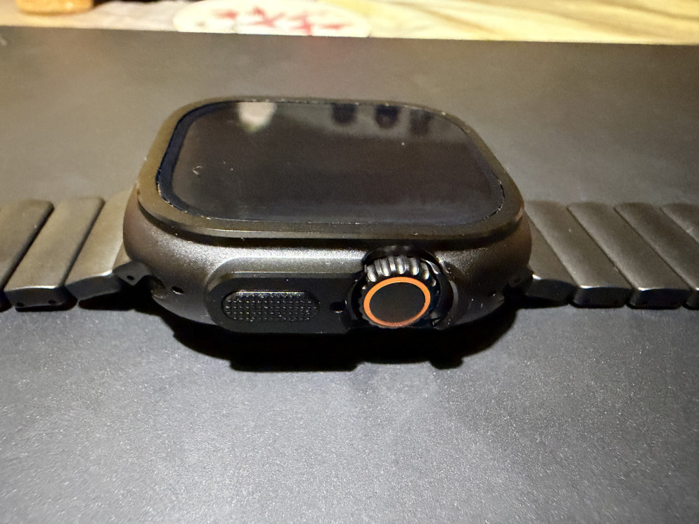   Apple Watch TitanShield Ultra fém védőkeret 49mm – fekete
