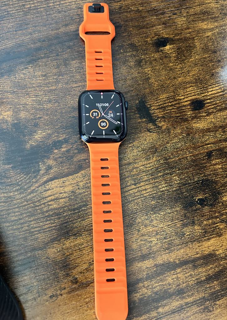 Apple Watch narancssárga szilikon sportpánt

